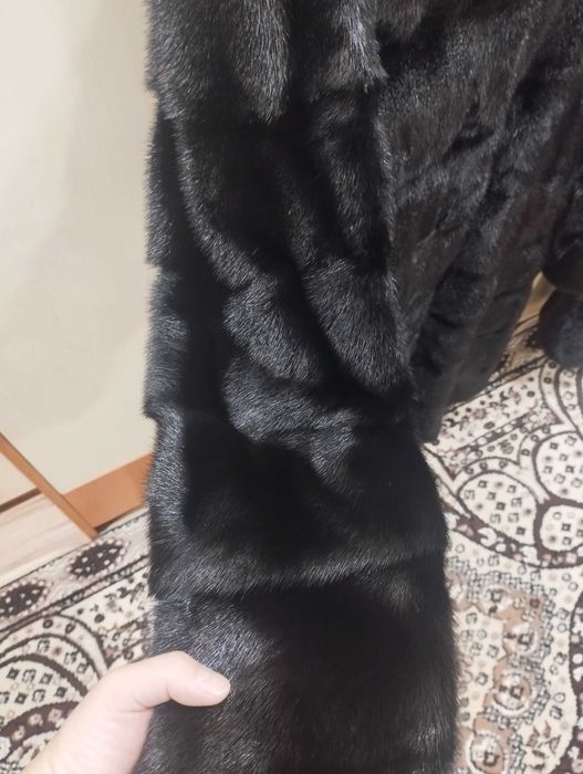 Срочно продам норковые шубы 2