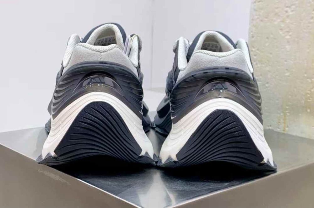 Продавам нови оригинални маратонки с кутия Аdidas XLG Metawave