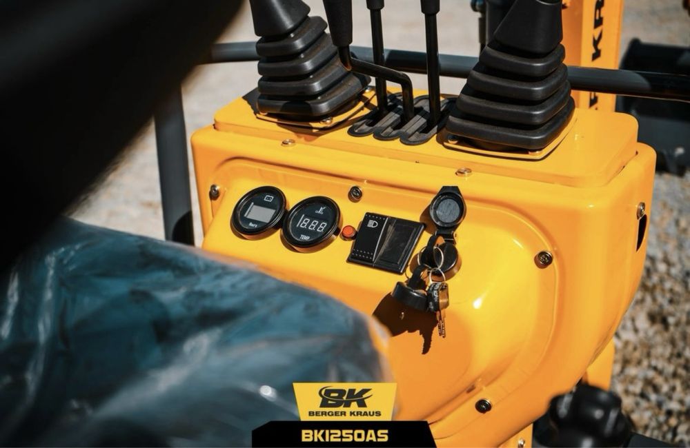 Miniexcavator Berger Kraus BK1250AS cu braț pivotant