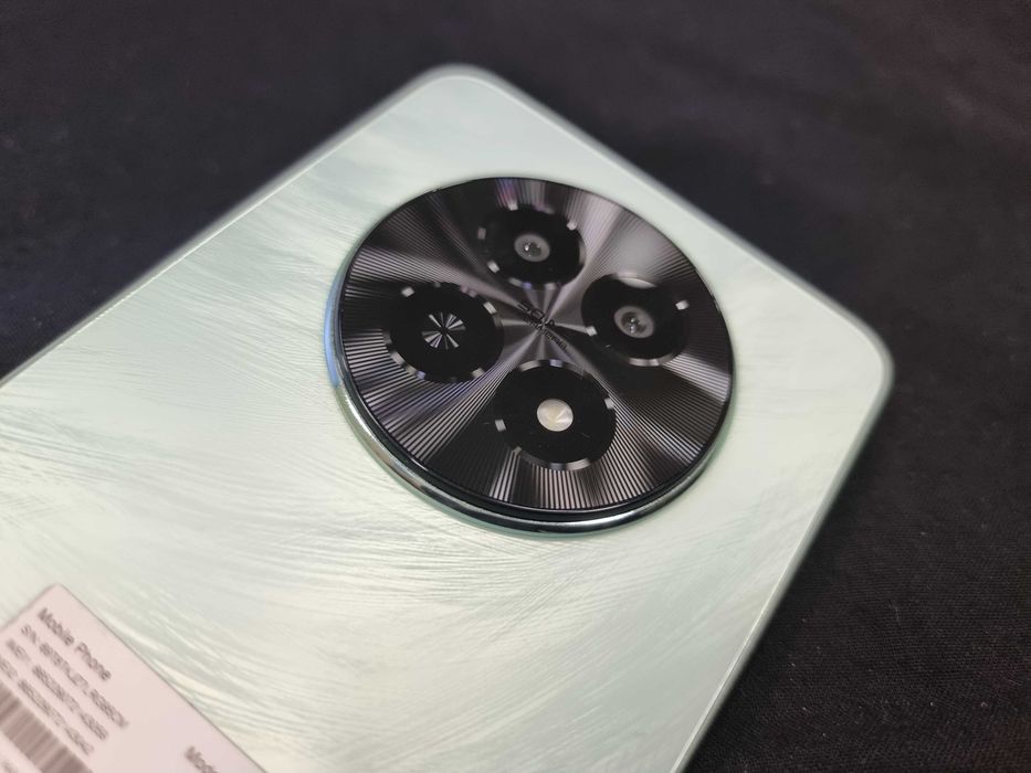 Телефон Realme 12x 5G 128GB 6GB RAM