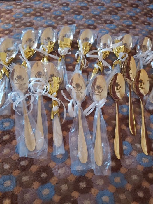 Именные столовые наборы