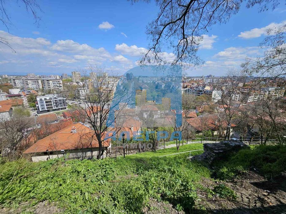 Продава се Парцел в Пловдив, Старият град - 651 кв.м за 661 €/кв.м - Снимка #1