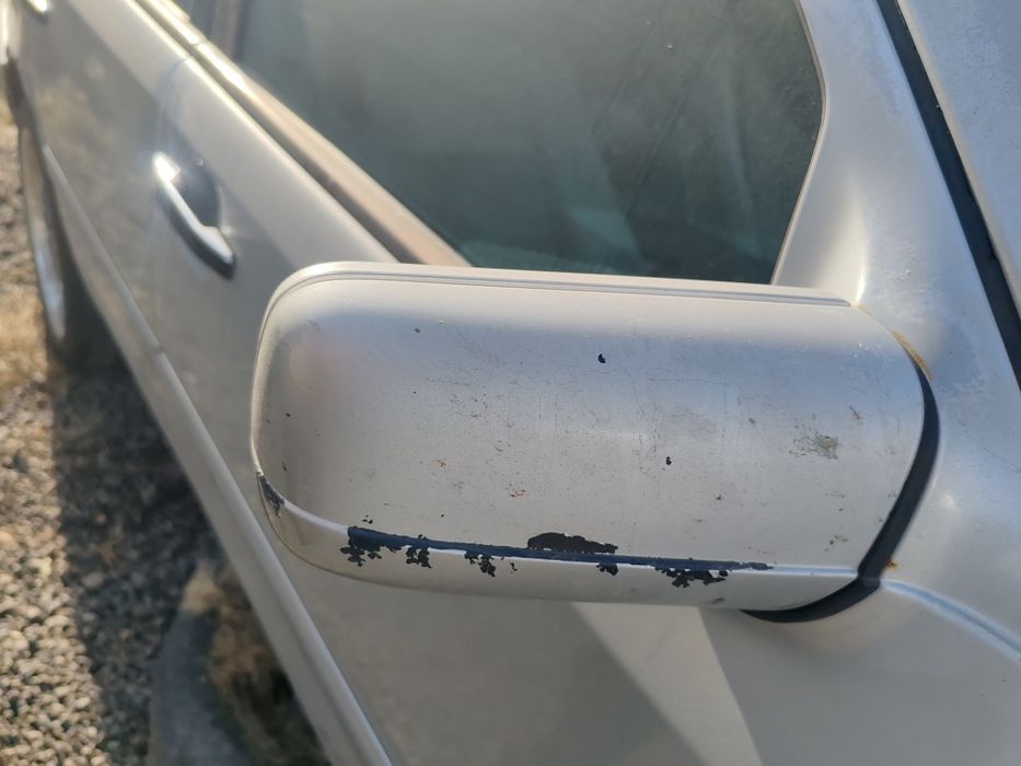 Продам правое Зеркало Мерседес