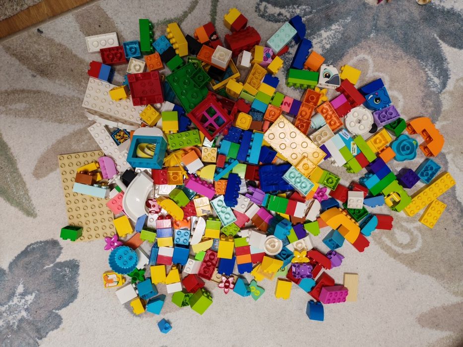Lego duplo la kilogram +- 3kg