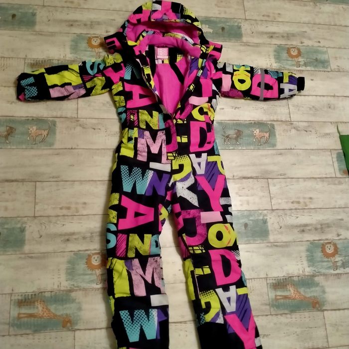 Продам комбинезон зимний