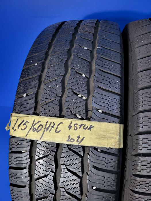 Vand set 4 x 215 60 17 C-uri Continental Van, an 2021-2022 M+S ca Noi
