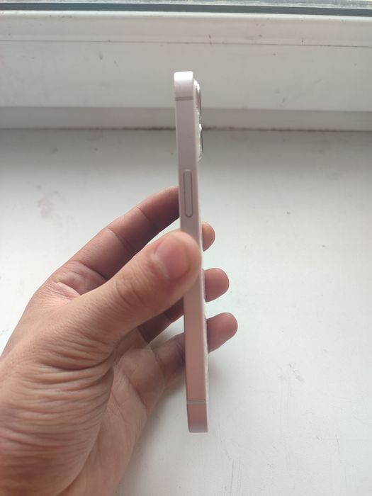 Продаю Айфон 13 128гиг