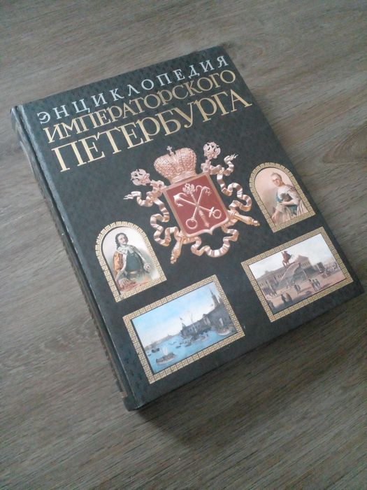 Альбомы по искусству, книги...