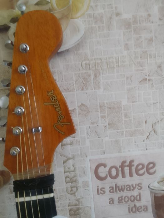 Продам Fender sonoran
