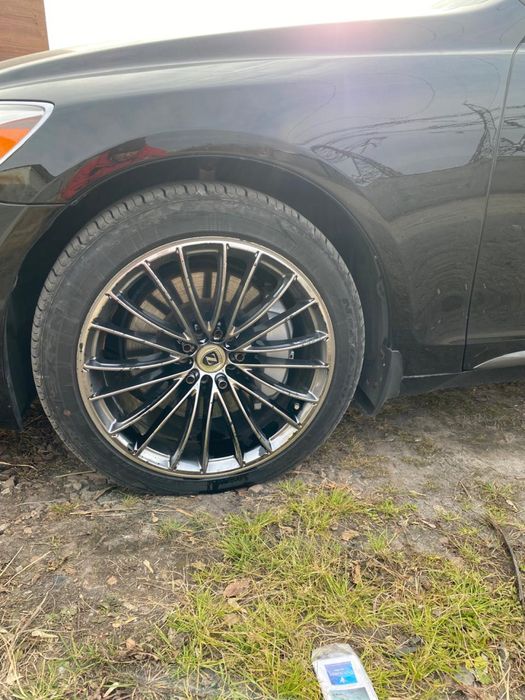 Продам диски с резиной