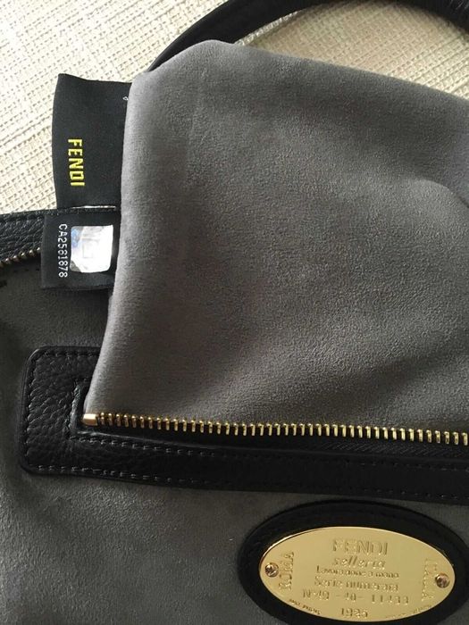 Дамска черна кожена чанта Fendi