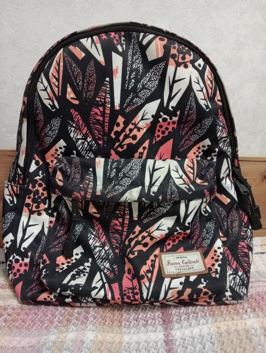 Продаю рюкзаки школьные