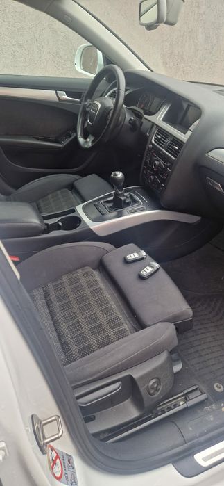 Audi A4 B8 2.0 TDI 143 cp