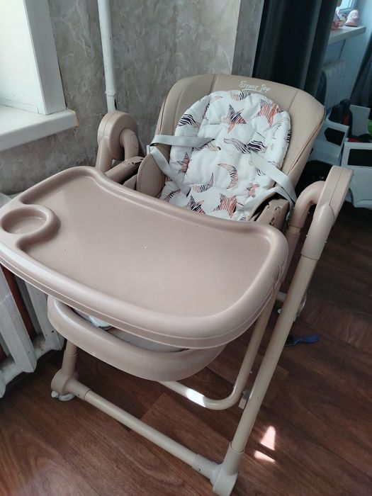 Продам стульчик для кормления