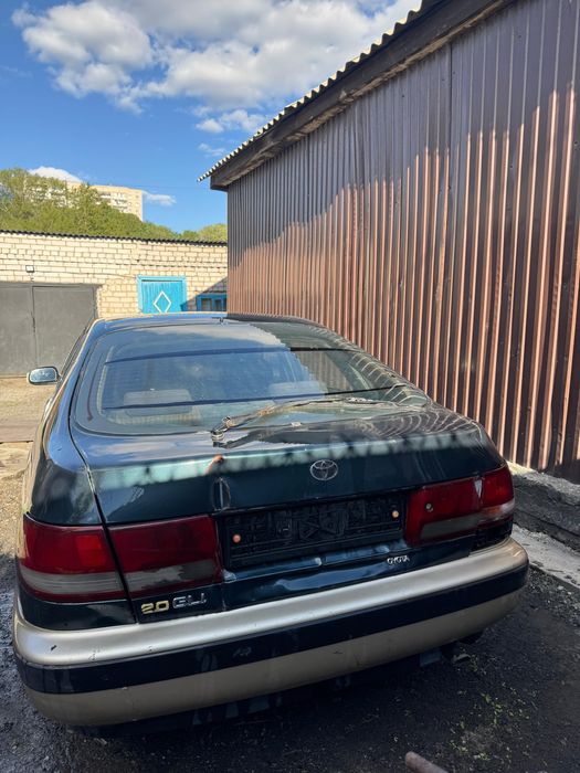 Срочно продам Toyota Carina e