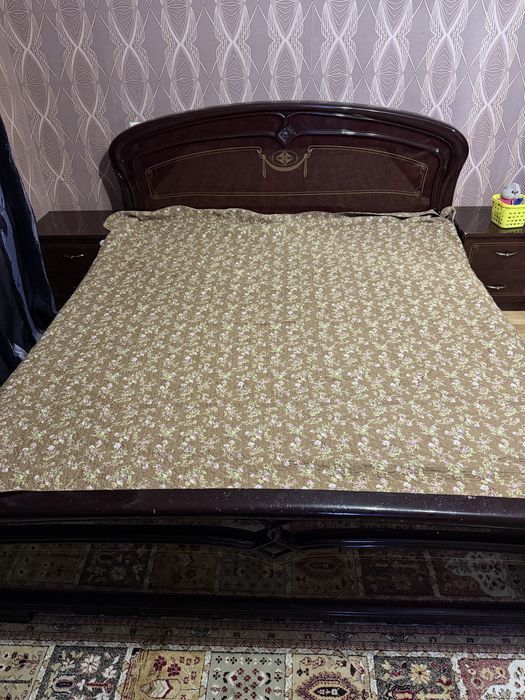 Продам кровать для спальни