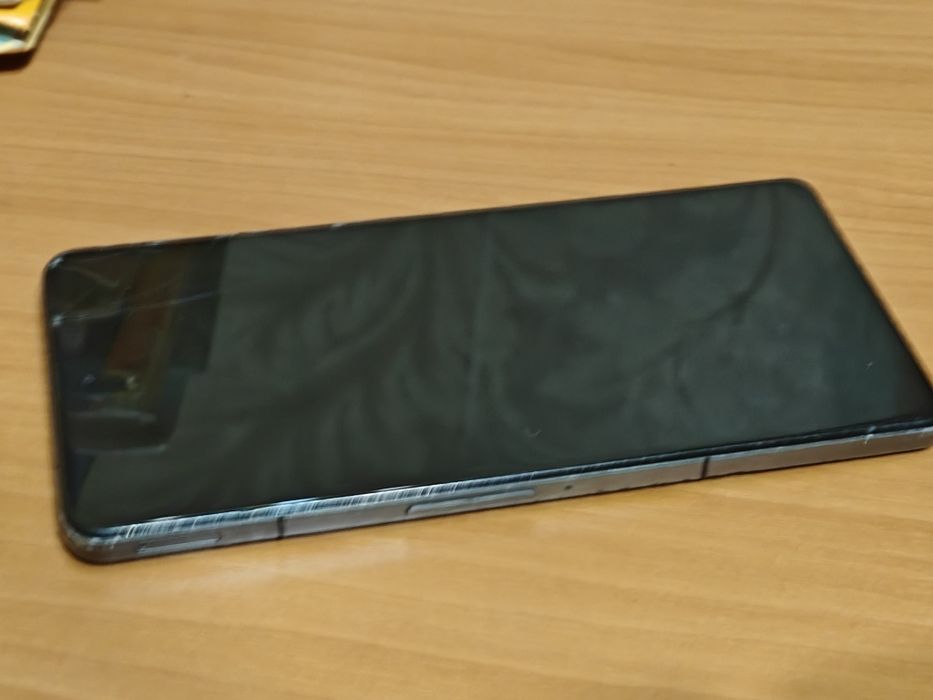 Продам poco f4 gt