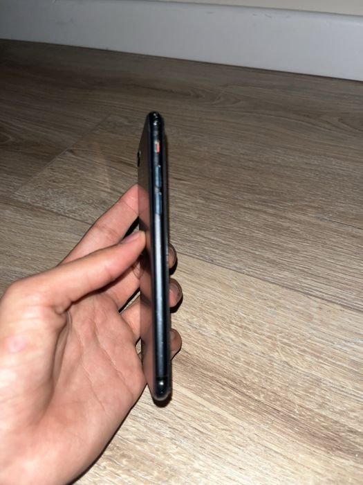 iPhone se айфон се