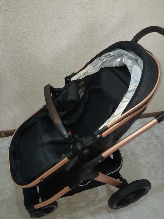 Продам  дешево коляску, покупали за 75тыс