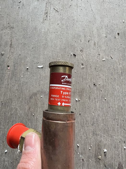 Regulator de presiune pentru condensare Danfoss