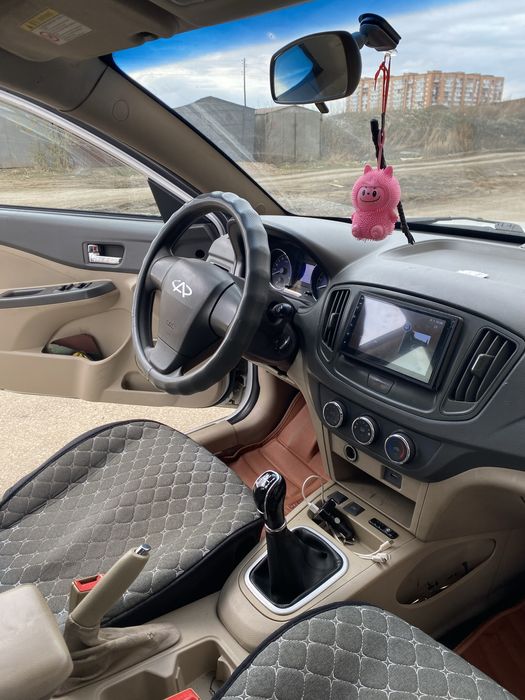 Продам автомобиль чери е5