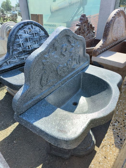 Бетонови масивни мивки