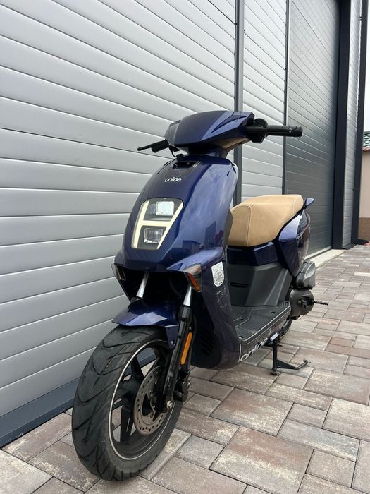 De inchiriat auto , scutere ( cu si fara permis ) dube !