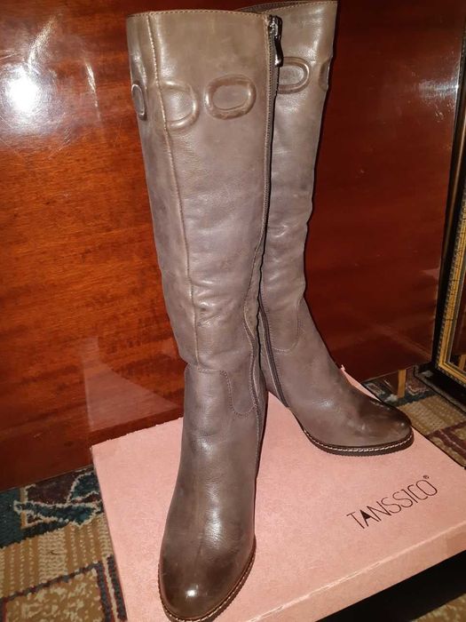 Новый сопаги 
SANDRA VALERI
Натуральный кожа