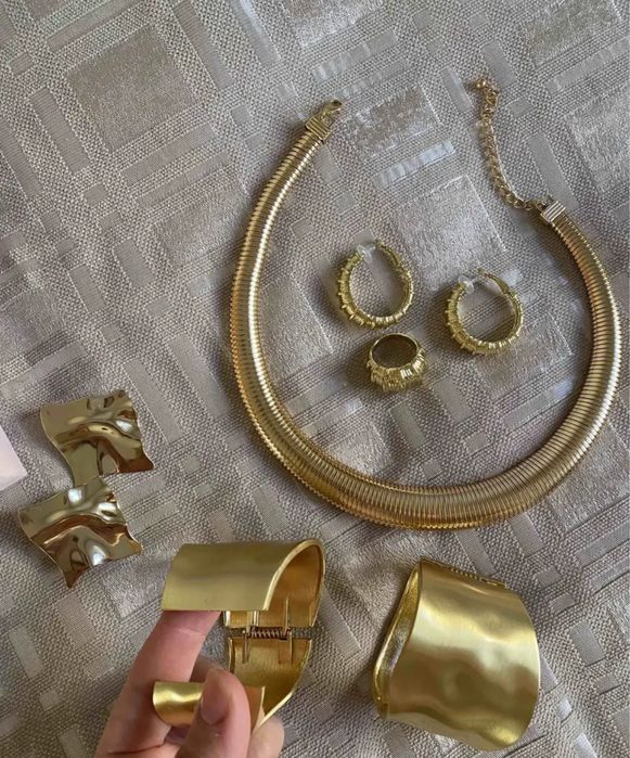 Прожам женскую одежду