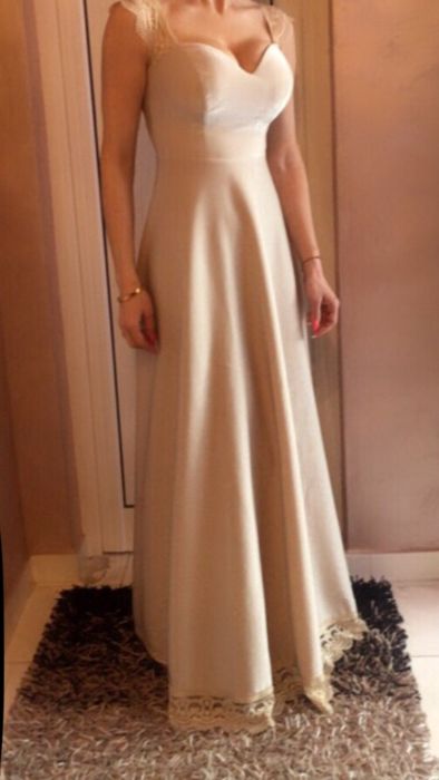 Продавам много красива рокля