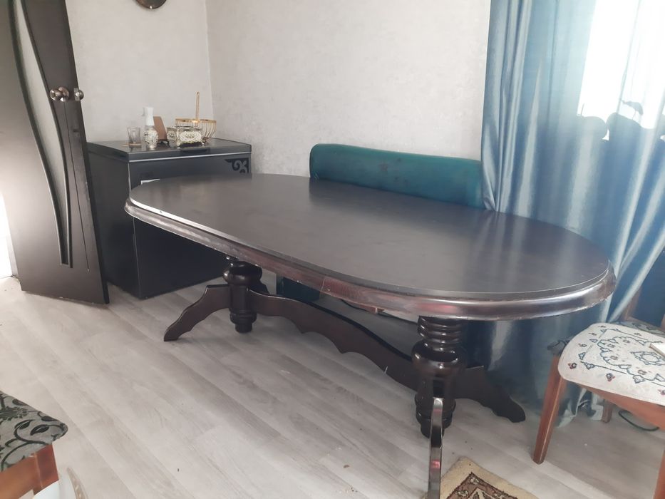 Продам стол 2 метра