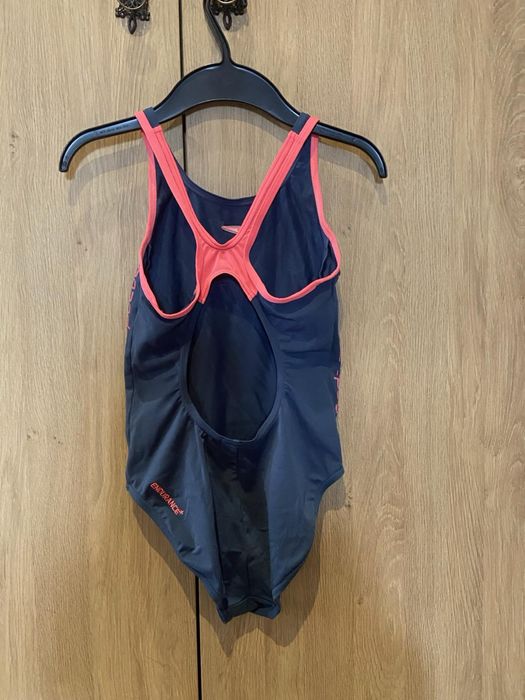 Цял бански за момиче 152 размер Speedo
