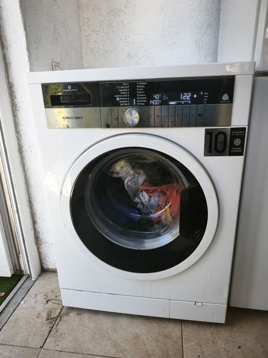 Mașina de spălat rufe Grundig