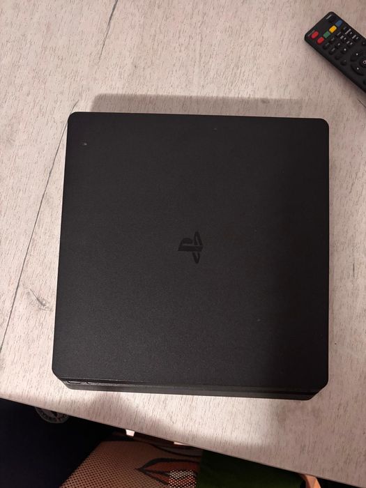 PS4 SLIM Perfect funcțional