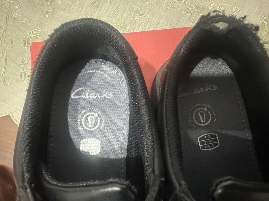Pantofi scoala marca Clarks - marimea 47 wide
