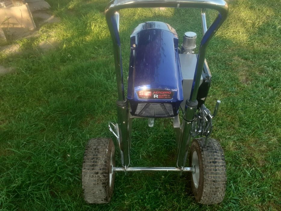 Професионална машина за шпакловка и боя