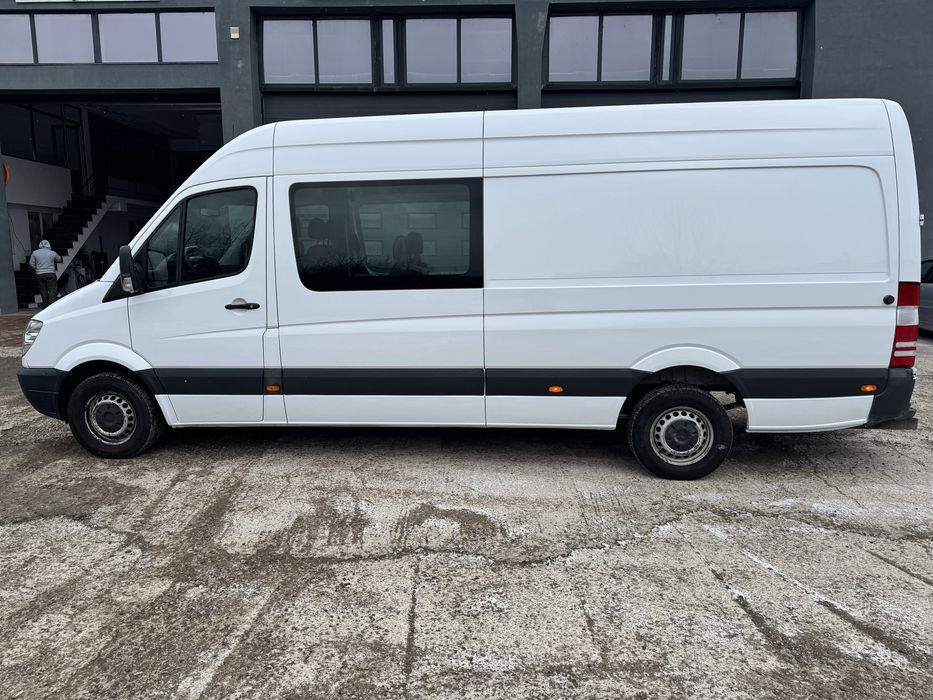 Mercedes-Benz 313 CDI 5 locuri model lung