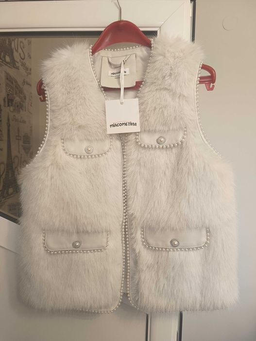 Нов пухен елек с перлички