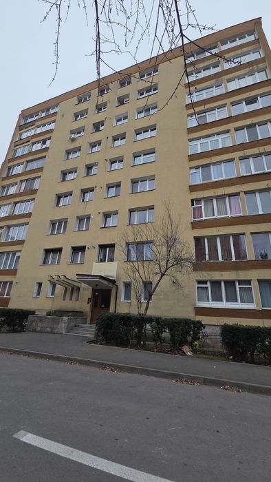 Inchiriere 2 camere cartierul Florilor