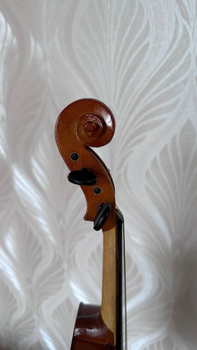 Продается скрипка 4/4 Российская