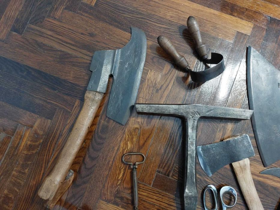 Scule si obiecte vechi decor interior Piese deosebite! Nicovala!