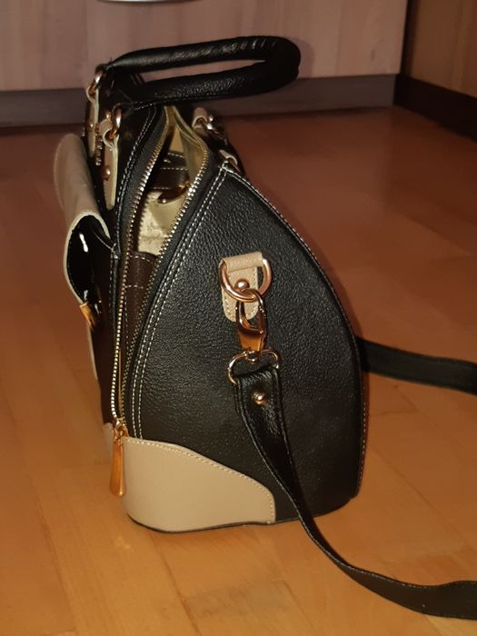 Стилна дамска чанта