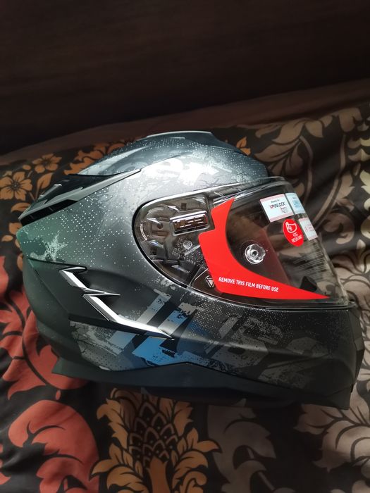 Каска за мотор LS2 Challenger F