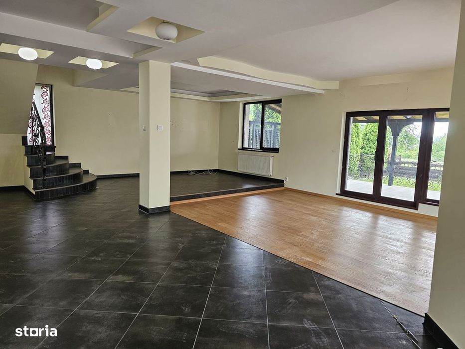 Doua vile noi si teren 600 mp Iasi Valea Lupului Penny