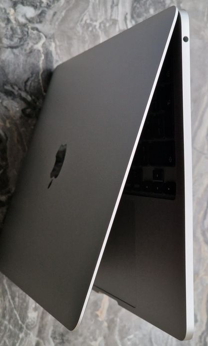 Apple Macbook Pro 13 M1 16gb 256gb storage, laptop nou