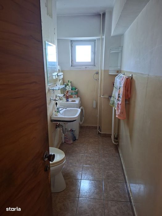 Drumul Taberei Ghencea 4 camere 7/10