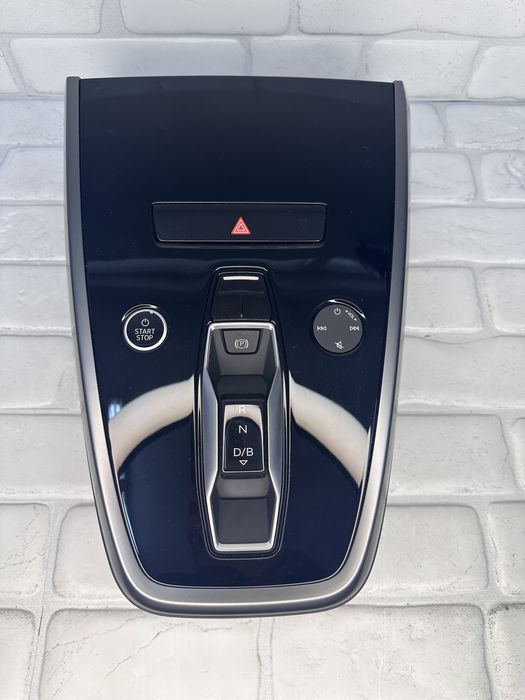 Конзола AUDI Q4 E-TRON