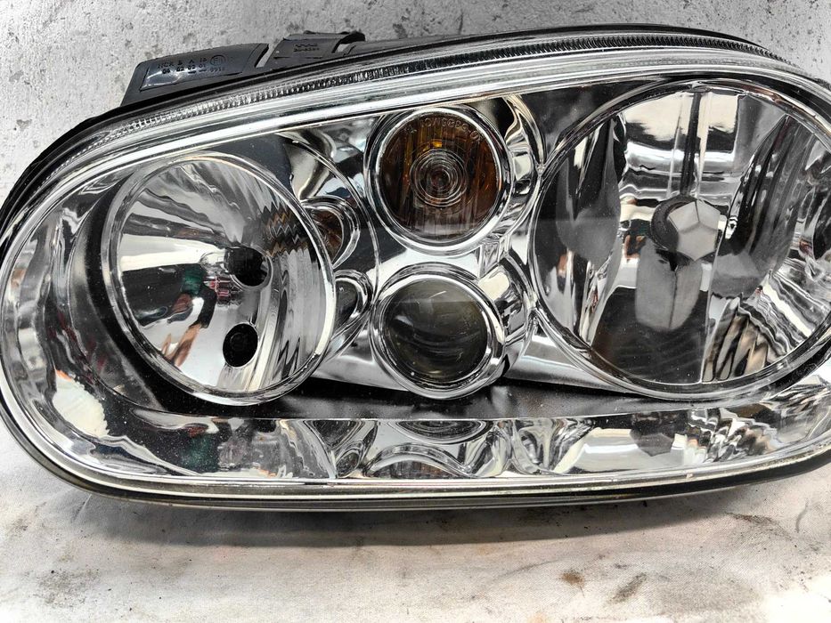 Фар за   Vw Golf 4