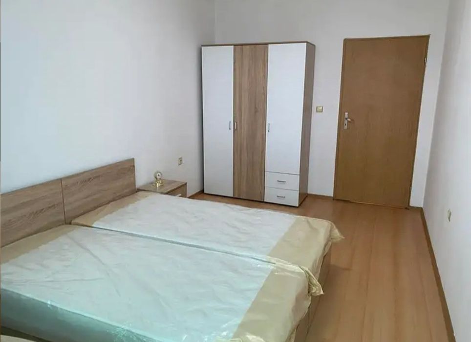 Дава се под наем Двустаен апартамент в Бургас, Меден рудник - зона А - 60 кв.м за 306 € - Снимка #1