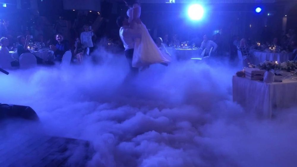 Какая зима возможна без Снега?Снег машина ваш верный помощник